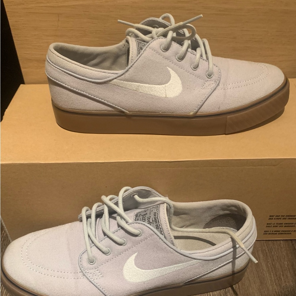 Janoskis size 7 used7.5/10